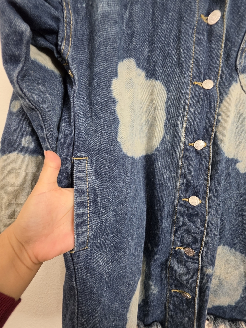 Thrill Jeans Womens Bleach Splatter Acid Wash Hooded Denim Jacket Size Large - Picture 6 of 16